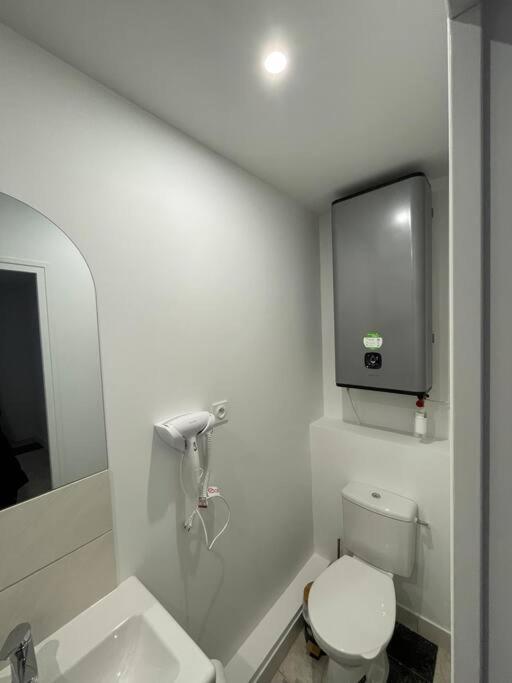 Joli T2, Terrasse Et Jardin, Ideal Pour Familles, A 15 Min De L'Aeroport Roissy Cdg Tremblay-en-France Екстериор снимка