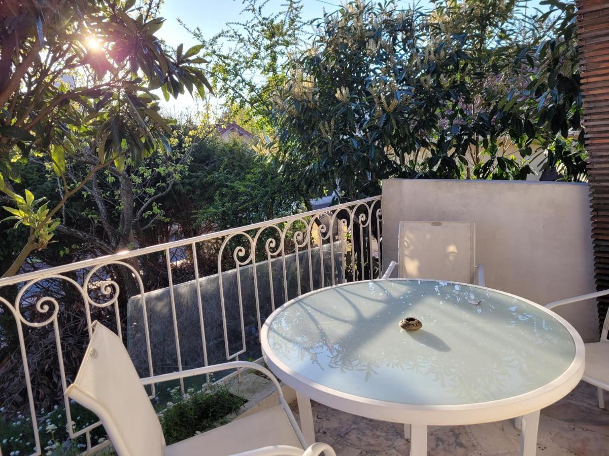 Joli T2, Terrasse Et Jardin, Ideal Pour Familles, A 15 Min De L'Aeroport Roissy Cdg Tremblay-en-France Екстериор снимка