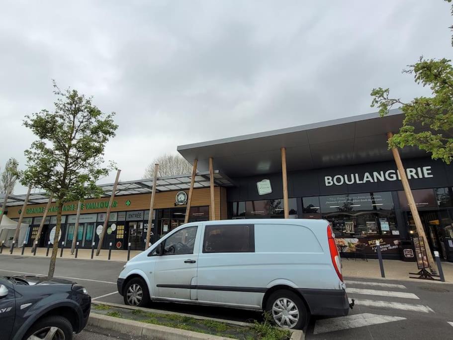 Joli T2, Terrasse Et Jardin, Ideal Pour Familles, A 15 Min De L'Aeroport Roissy Cdg Tremblay-en-France Екстериор снимка
