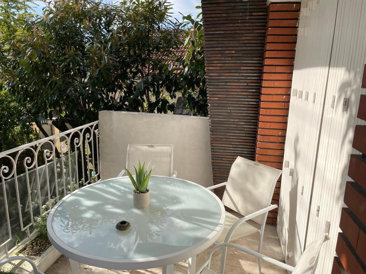 Joli T2, Terrasse Et Jardin, Ideal Pour Familles, A 15 Min De L'Aeroport Roissy Cdg Tremblay-en-France Екстериор снимка