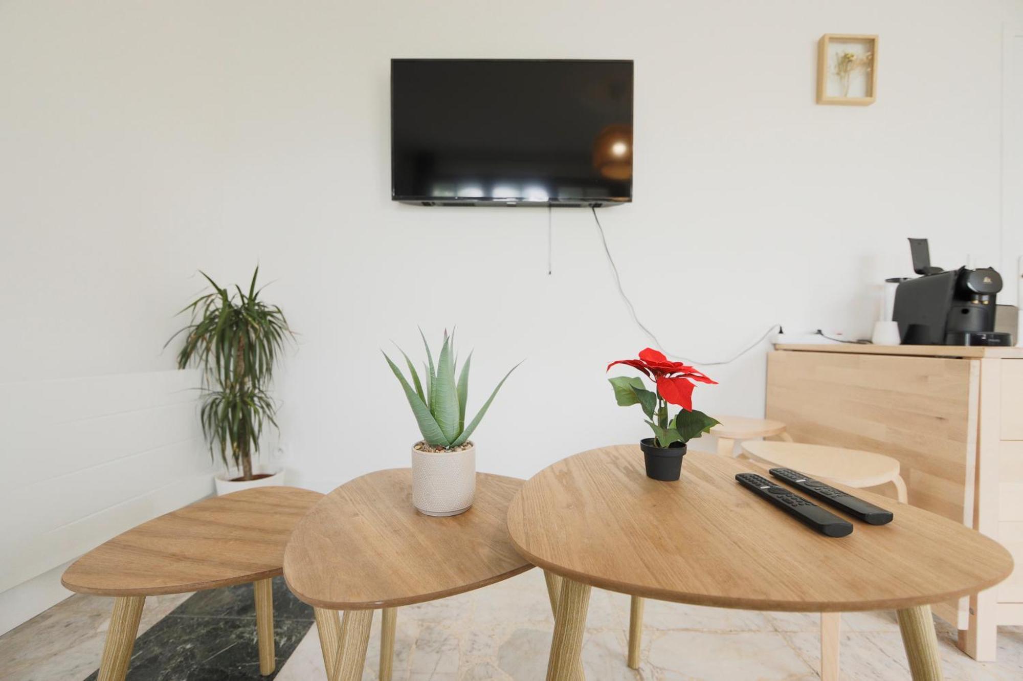 Joli T2, Terrasse Et Jardin, Ideal Pour Familles, A 15 Min De L'Aeroport Roissy Cdg Tremblay-en-France Екстериор снимка