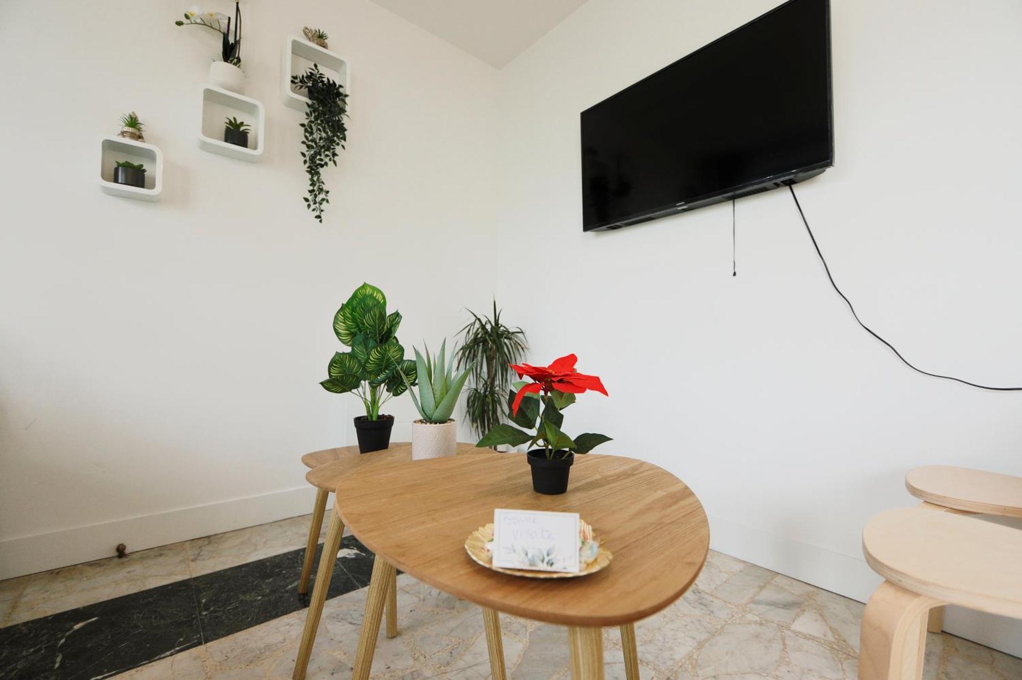 Joli T2, Terrasse Et Jardin, Ideal Pour Familles, A 15 Min De L'Aeroport Roissy Cdg Tremblay-en-France Екстериор снимка